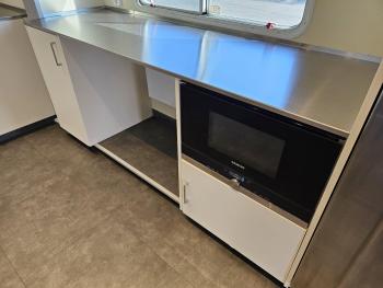 P 280 + trailer  - 2 X SLIDE OUT / CAMPER / WOHNMOBIL